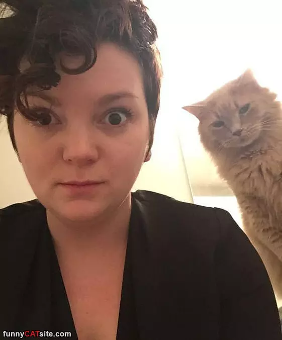 Photobombing